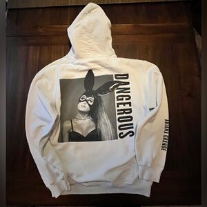 Official Ariana Grande Dangerous Woman Tour Hoodie White Sz Medium Gildan Merch
